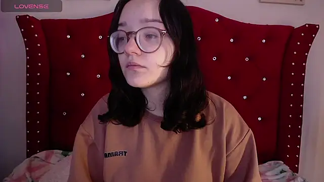 Snapshot of charlotte1-ls chatting on 03-17-25, 10:28 charlotte1-ls online show from 03-17-25, 10:28