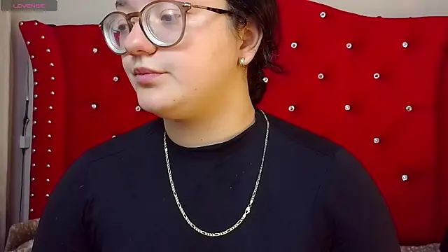 Snapshot of charlotte1-ls chatting on 09-17-25, 09:16 charlotte1-ls online show from 09-17-25, 09:16