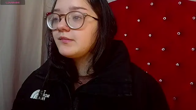 Snapshot of charlotte1-ls chatting on 10-15-25, 09:15 charlotte1-ls online show from 10-15-25, 09:15