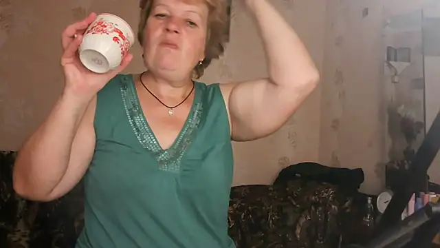 Ettie Tonia online show from 10-10-25, 11:09