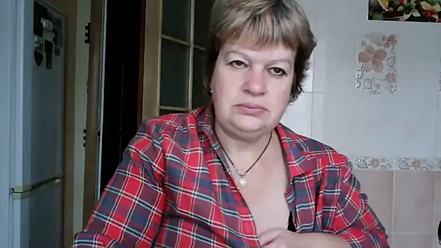 Ettie Tonia online show from 12-22-25, 06:43