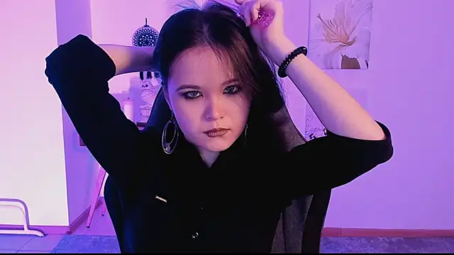 Elainebeness online show from 03-06-25, 01:58