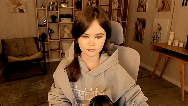 Elainebeness online show from 10-03-25, 07:22