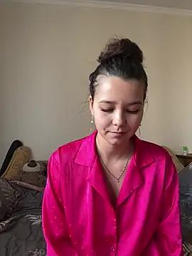 PoppyRobinson online show from 12-22-24, 08:16