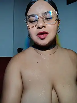 Snapshot of Princess_Lau chatting on 07-09-26, 03:21 Princess Lau online show from 07-09-26, 03:21