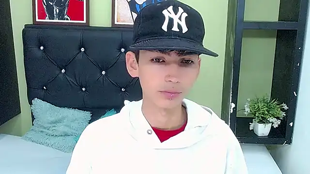 ttimy x boy online show from 01-05-25, 10:08