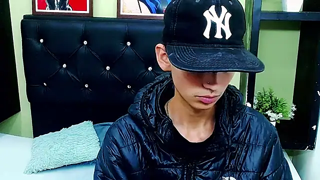 ttimy x boy online show from 01-07-25, 08:21