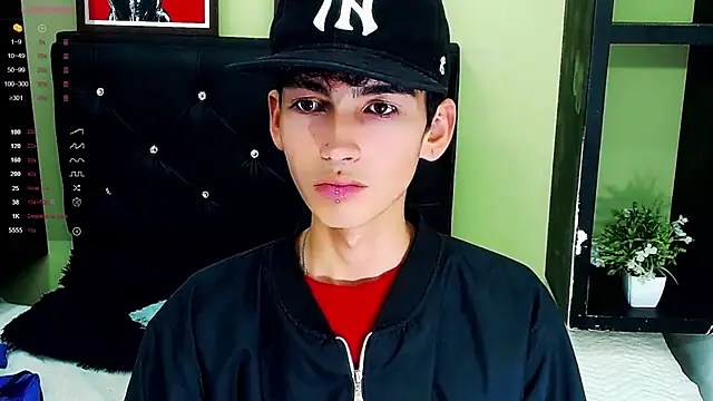 ttimy x boy online show from 01-13-25, 01:34