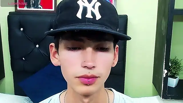 ttimy x boy online show from 01-18-25, 02:03