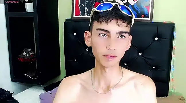 ttimy x boy online show from 02-06-25, 12:33