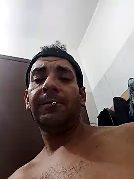 Snapshot of Gostozim7 chatting on 03-18-25, 01:00 Gostozim7 online show from 03-18-25, 01:00