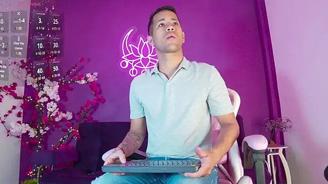 zaid lion online show from 01-30-25, 01:31