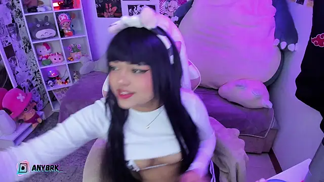 Snapshot of anyburkee chatting on 10-04-25, 01:03 anyburkee online show from 10-04-25, 01:03