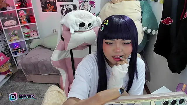 Snapshot of anyburkee chatting on 10-09-25, 01:14 anyburkee online show from 10-09-25, 01:14