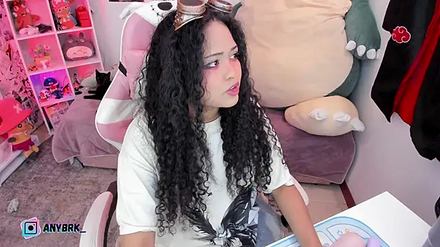 Snapshot of anyburkee chatting on 11-04-25, 11:53 anyburkee online show from 11-04-25, 11:53