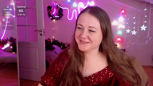 Snapshot of LizzyShine chatting on 12-29-24, 07:32 LizzyShine online show from 12-29-24, 07:32