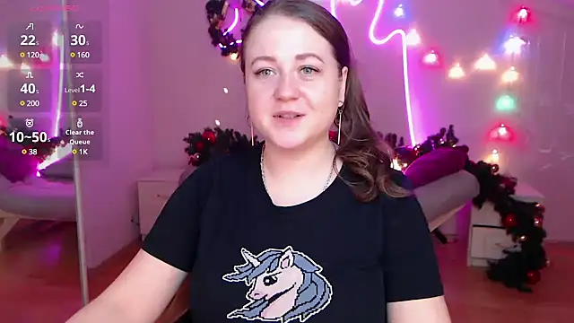 Snapshot of LizzyShine chatting on 01-06-25, 05:49 LizzyShine online show from 01-06-25, 05:49