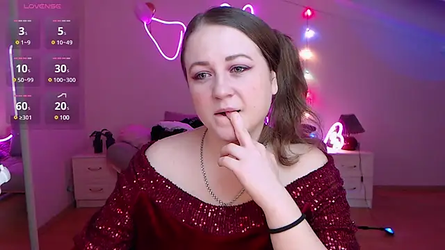 Snapshot of LizzyShine chatting on 01-10-25, 05:34 LizzyShine online show from 01-10-25, 05:34