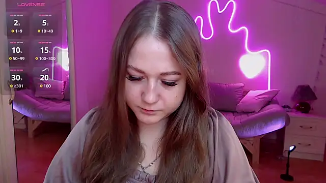 Snapshot of LizzyShine chatting on 03-02-25, 05:14 LizzyShine online show from 03-02-25, 05:14