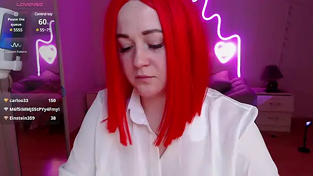 Snapshot of LizzyShine chatting on 03-20-25, 11:02 LizzyShine online show from 03-20-25, 11:02