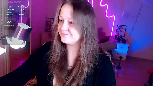 LizzyShine online show from 09-28-25, 03:17