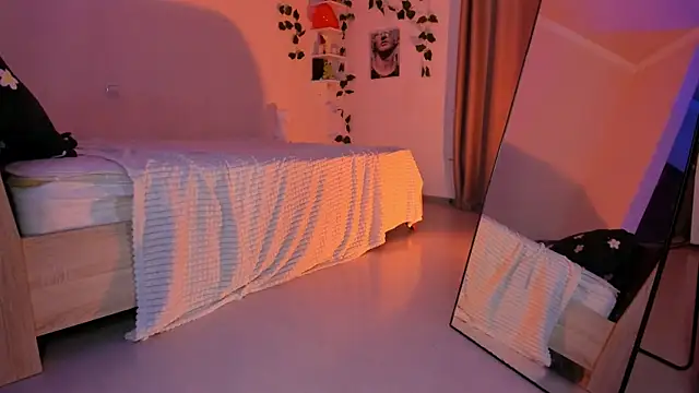 Emily relish online show from 02-22-25, 07:25