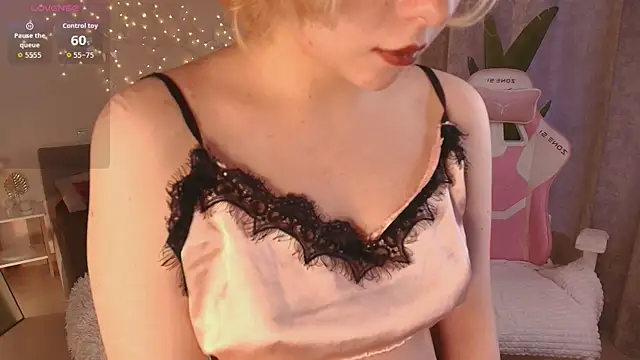 Emily relish online show from 01-16-26, 01:04