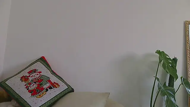 Miss oliviaa online show from 12-14-24, 02:31