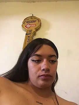 Miss oliviaa online show from 12-17-24, 07:15