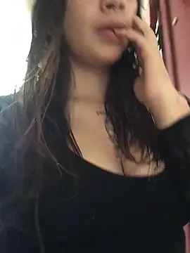 Miss oliviaa online show from 12-18-24, 02:38