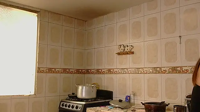 Miss oliviaa online show from 12-29-24, 08:26