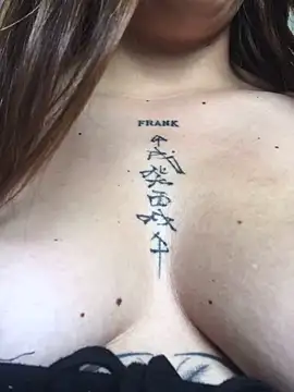 Miss oliviaa online show from 12-30-24, 03:46