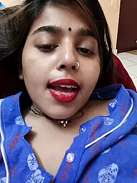 Snapshot of Sweet-Rani chatting on 04-19-26, 07:49 Sweet-Rani online show from 04-19-26, 07:49