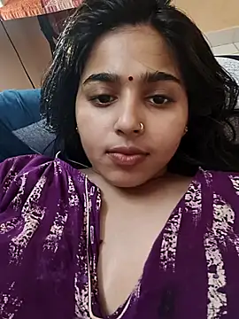 Snapshot of Sweet-Rani chatting on 04-25-26, 11:46 Sweet-Rani online show from 04-25-26, 11:46
