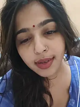 Snapshot of Sweet-Rani chatting on 07-28-26, 06:42 Sweet-Rani online show from 07-28-26, 06:42