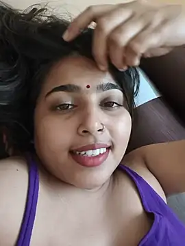 Snapshot of Sweet-Rani chatting on 08-03-26, 11:26 Sweet-Rani online show from 08-03-26, 11:26