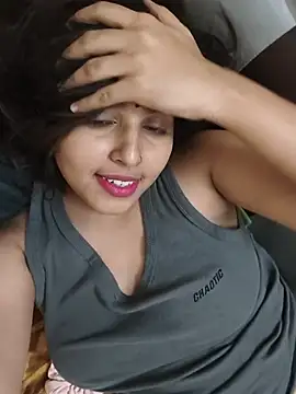 Snapshot of Sweet-Rani chatting on 08-06-26, 05:48 Sweet-Rani online show from 08-06-26, 05:48
