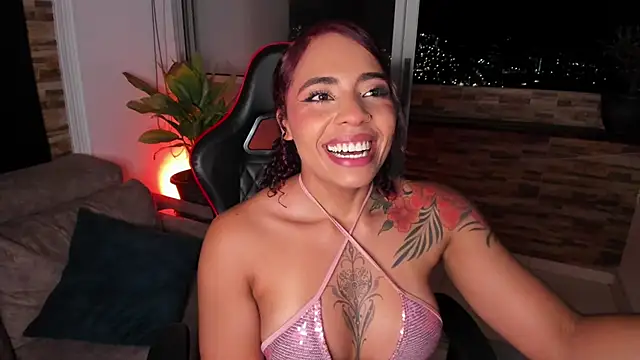Snapshot of emilyfitness chatting on 01-31-25, 07:07 emilyfitness online show from 01-31-25, 07:07