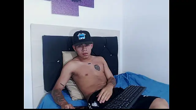 Snapshot of logannth chatting on 10-13-25, 09:15 logannth online show from 10-13-25, 09:15