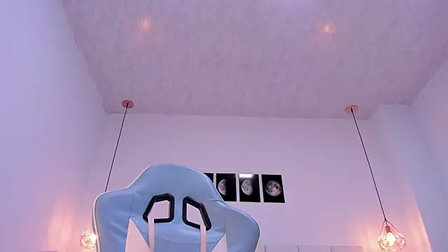 Brittany cute18 online show from 12-17-24, 05:36