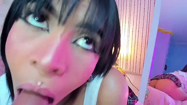 Snapshot of emaa_lambert chatting on 03-01-25, 01:43 emaa lambert online show from 03-01-25, 01:43