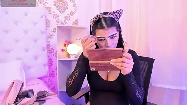 emaa lambert online show from 02-10-26, 04:11