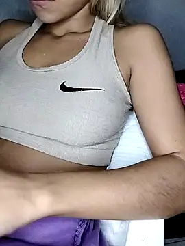 fofinhaa12 online show from 03-22-25, 10:06