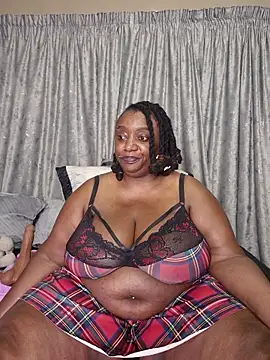 Snapshot of ThickianaRider chatting on 02-13-26, 03:24 ThickianaRider online show from 02-13-26, 03:24