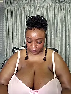 Snapshot of ThickianaRider chatting on 03-21-26, 03:00 ThickianaRider online show from 03-21-26, 03:00