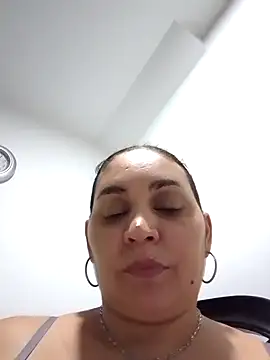 MirandaSoto online show from 01-28-25, 03:47