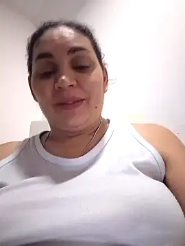 MirandaSoto online show from 02-09-25, 01:03