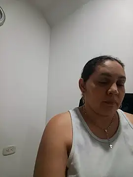 MirandaSoto online show from 09-17-25, 04:03