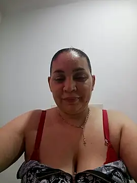 MirandaSoto online show from 05-06-26, 03:57