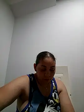 MirandaSoto online show from 05-11-26, 04:29